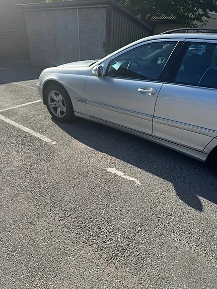 Mercedes-Benz C180 2006 photo 2