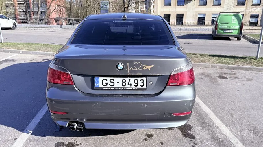 BMW 5 Series 2004 photo 4