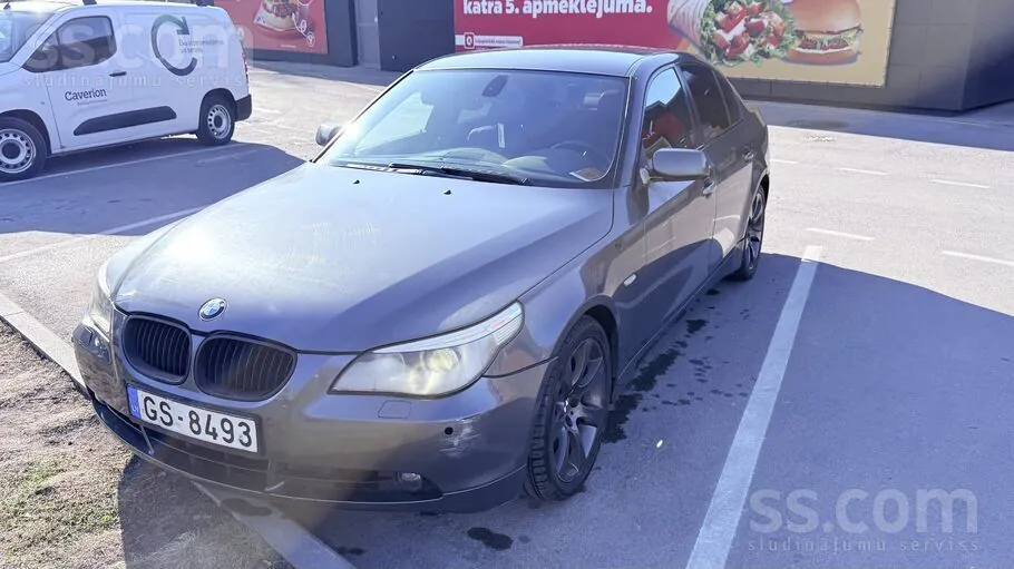 BMW 5 Series 2004 photo 3