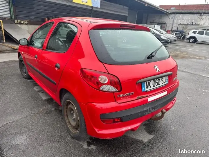 Peugeot 206 2010 photo 4
