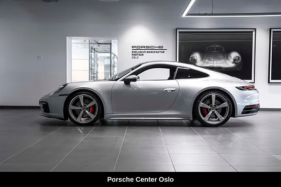 Porsche 911 Carrera 4S 2020 photo 2
