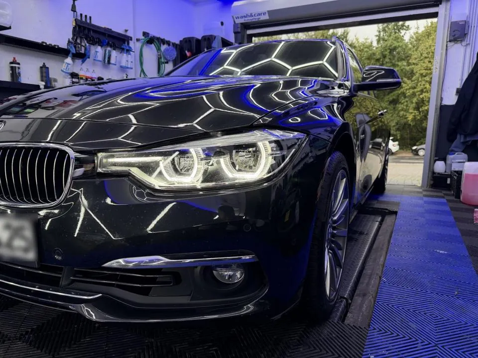 BMW 330I