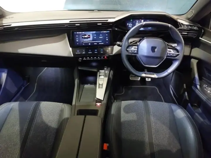 Peugeot 308 2024 photo 3