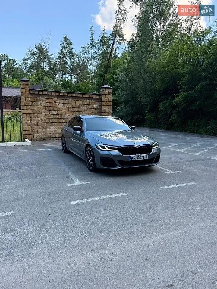 BMW 5 Series 2021 photo 2