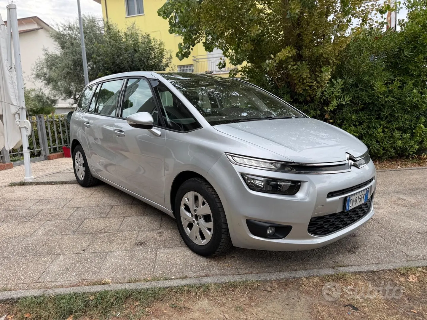 Citroen Grand C4 Picasso 2014 photo 2
