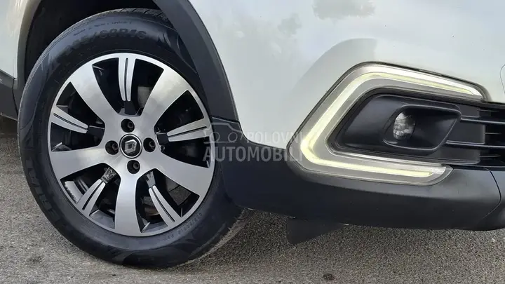 Renault Captur 2018 photo 2