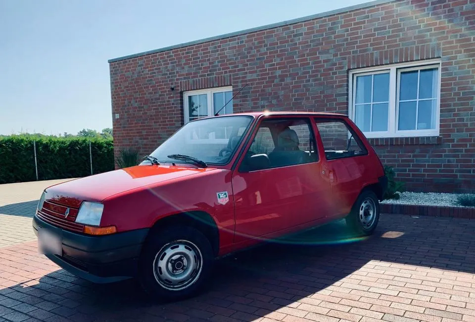 Renault R5