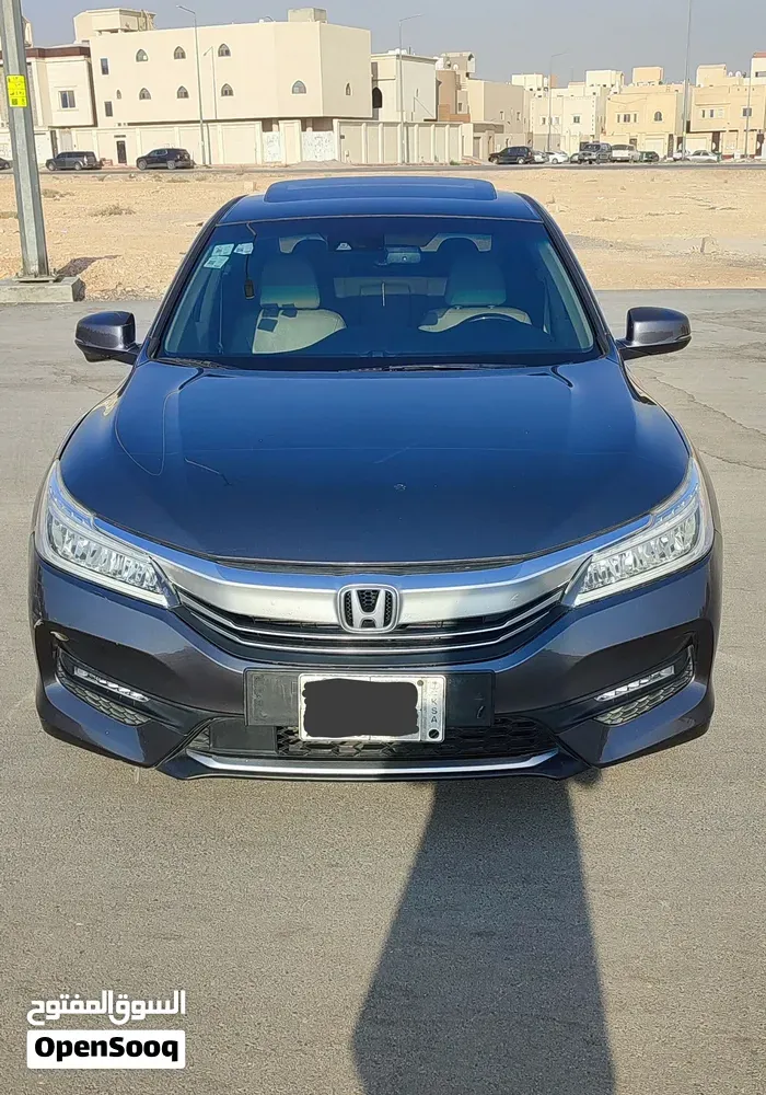 Honda Accord 2017 photo 2