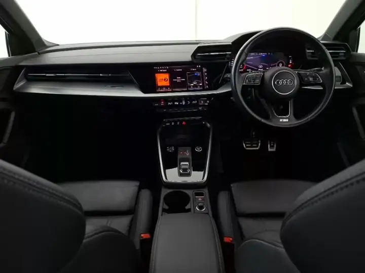 Audi A3 2023 photo 3