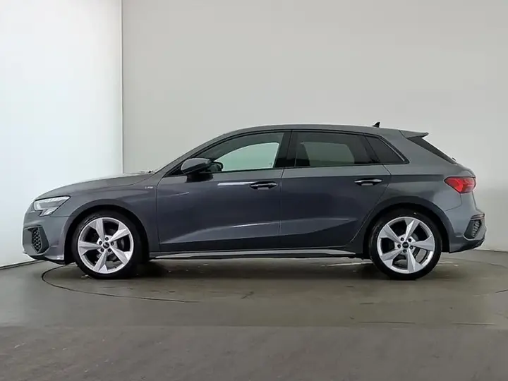 Audi A3 2023 photo 4
