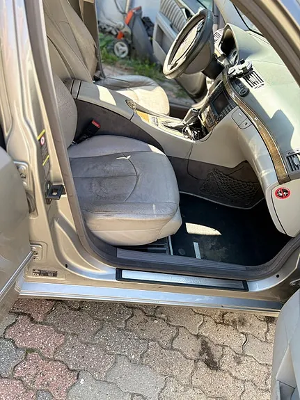 Mercedes-Benz E320 2006 photo 5