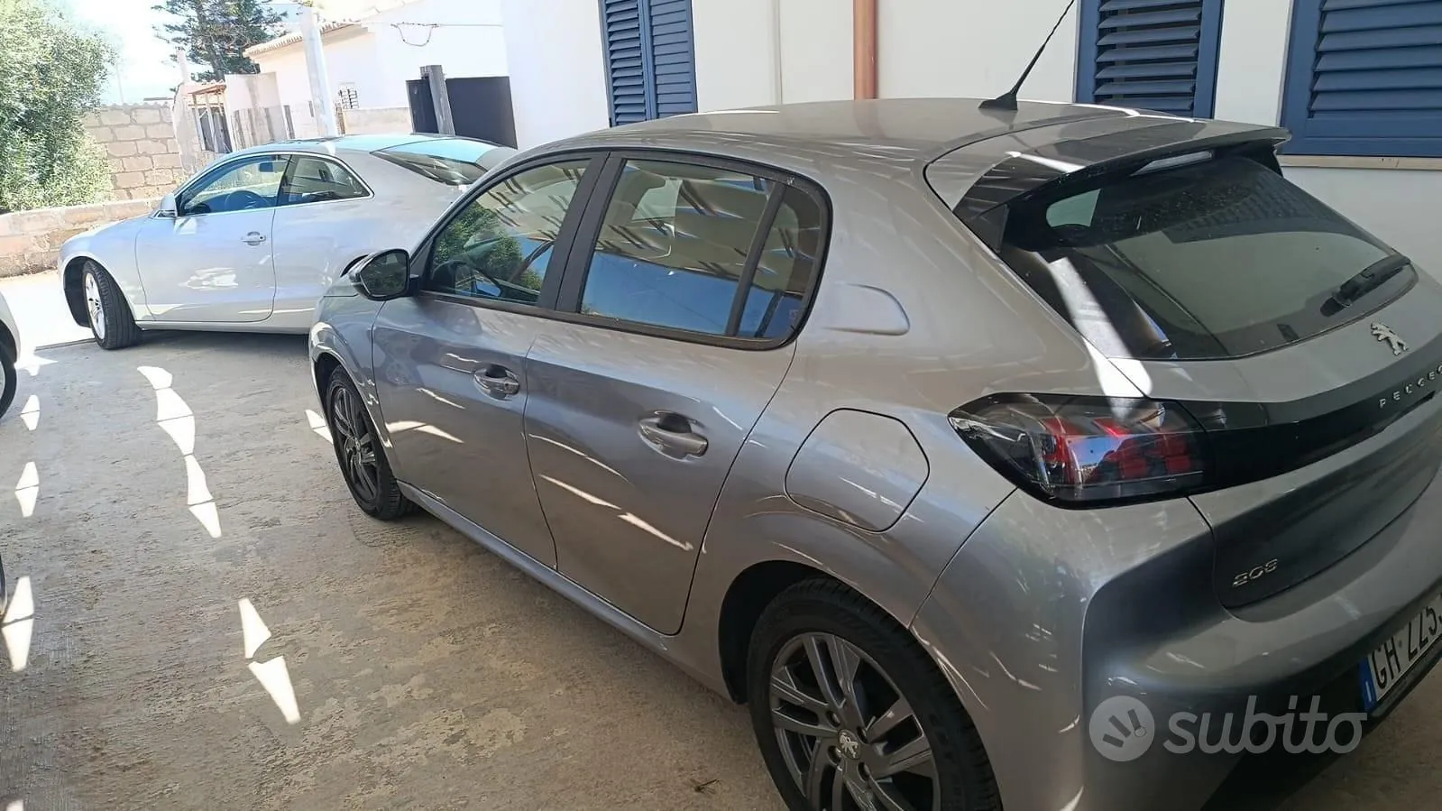 Peugeot 208 2021 photo 2