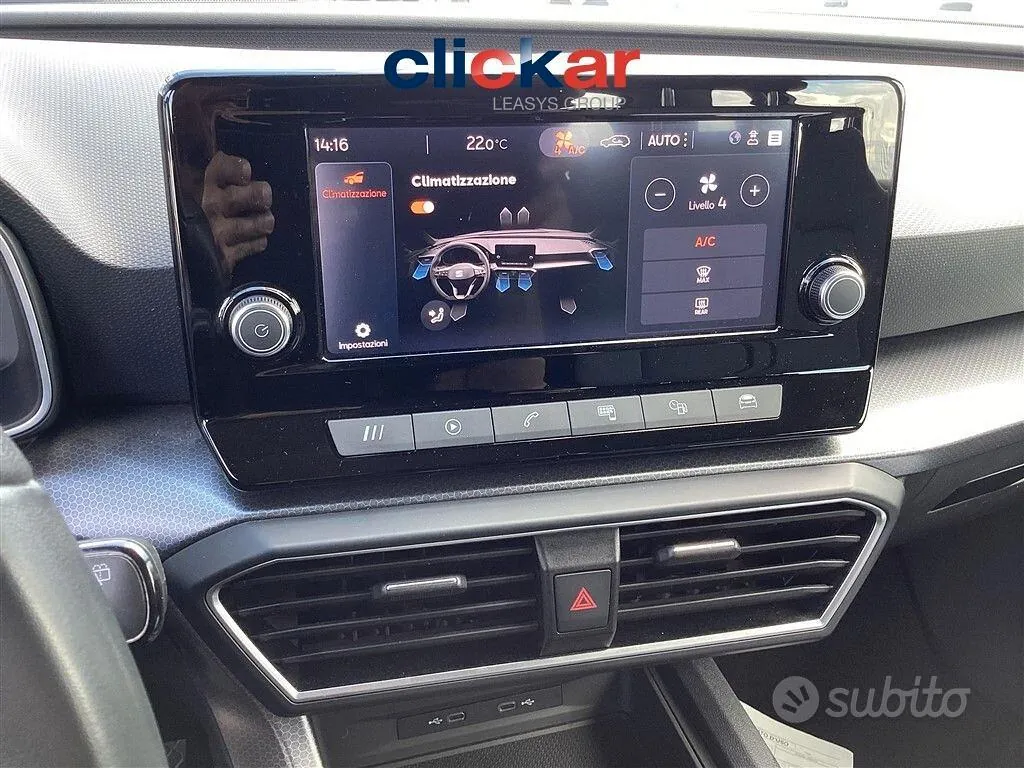 Seat Leon 2024 photo 4