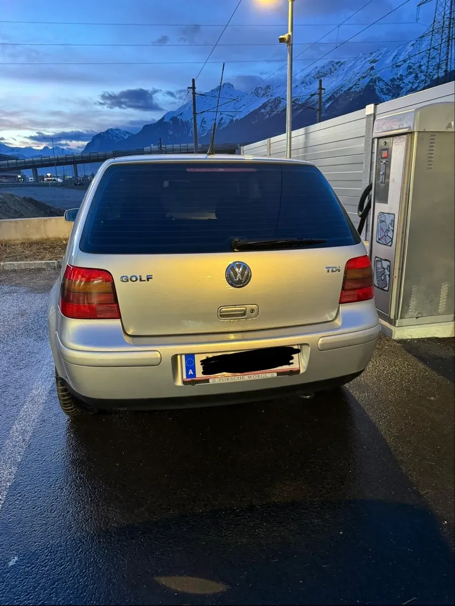 Volkswagen Golf 2001 photo 3