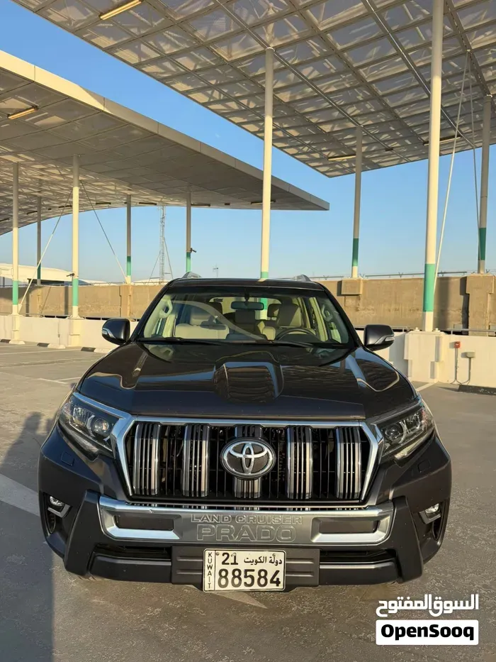Toyota Prado 2023 photo 3