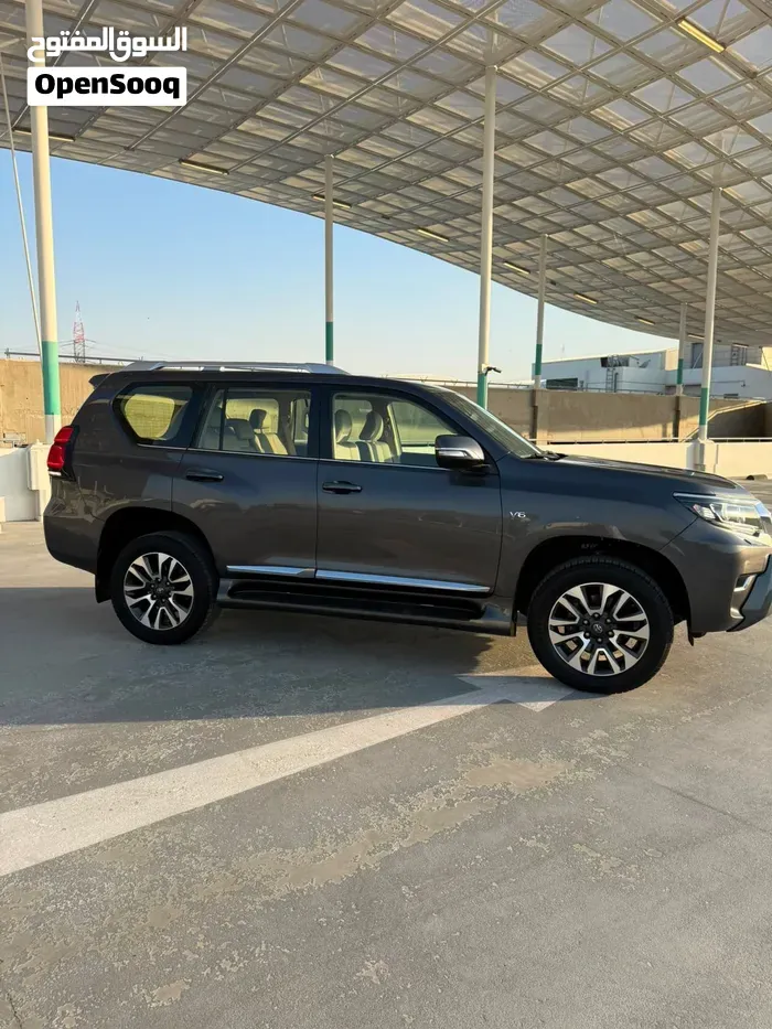 Toyota Prado 2023 photo 2