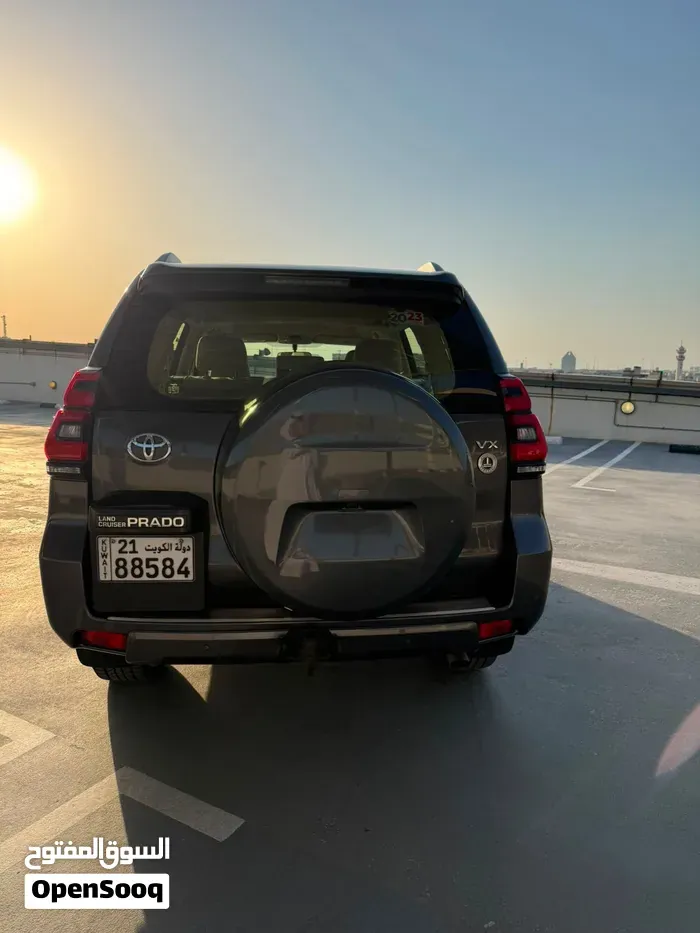 Toyota Prado 2023 photo 4
