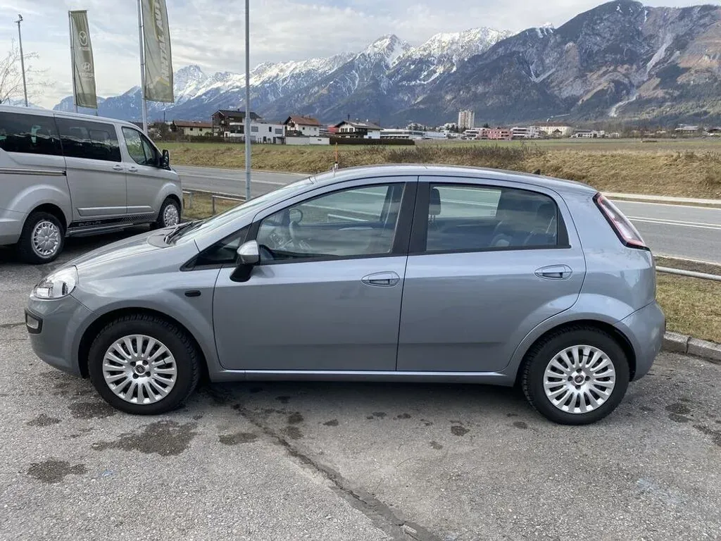 Fiat Punto 2009 photo 3