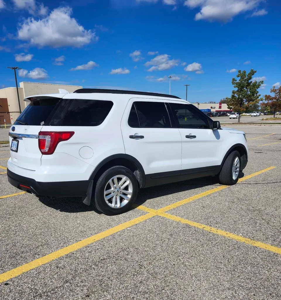 Ford Explorer 2017 photo 3