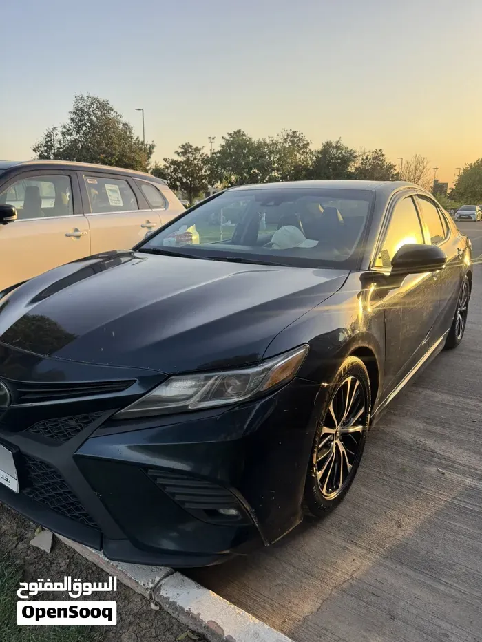 Toyota Camry 2020 photo 2