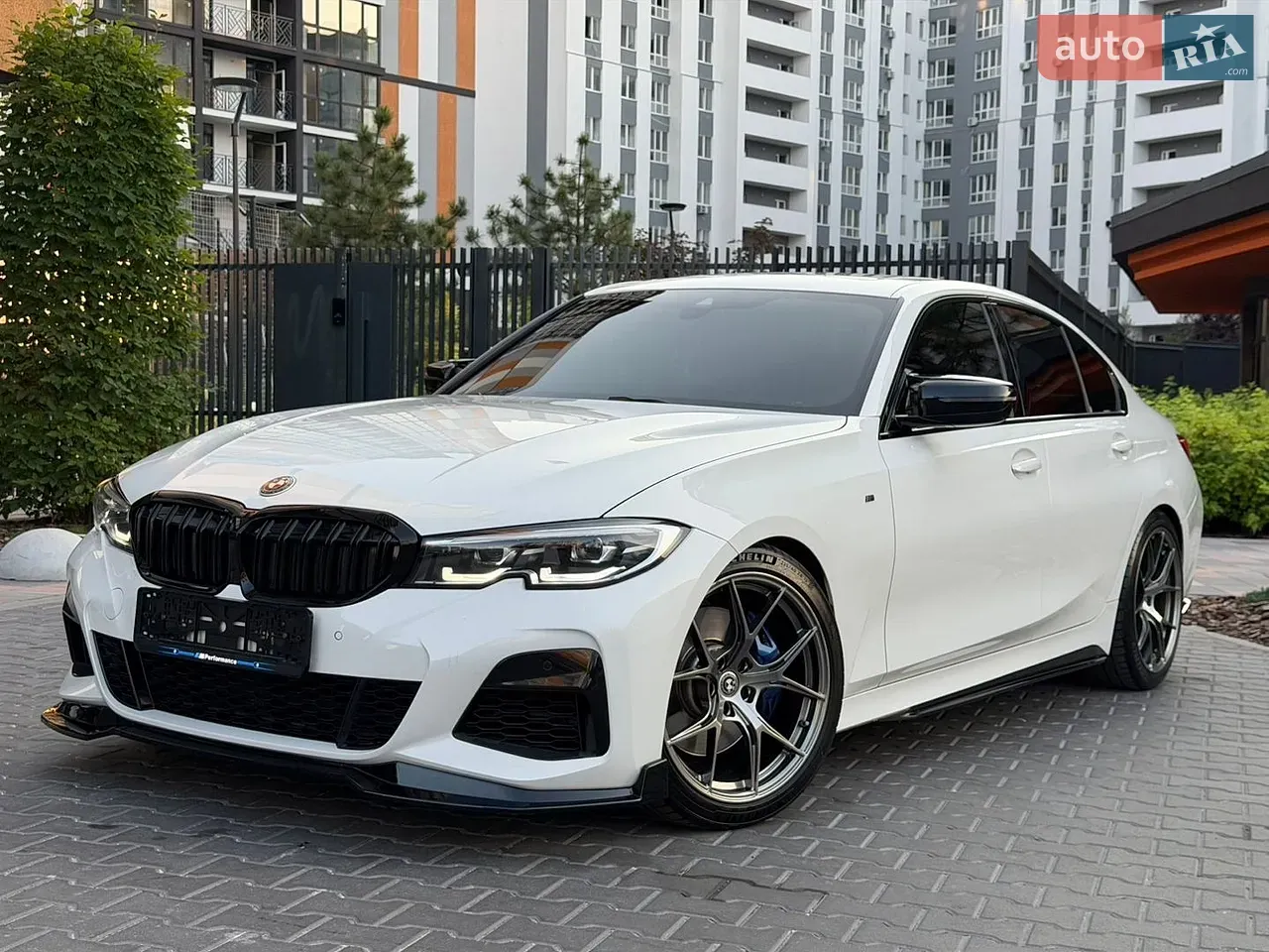 BMW 3 Series 2020 photo 5