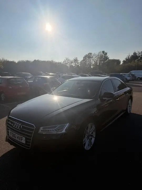 Audi A8 2016 photo 3