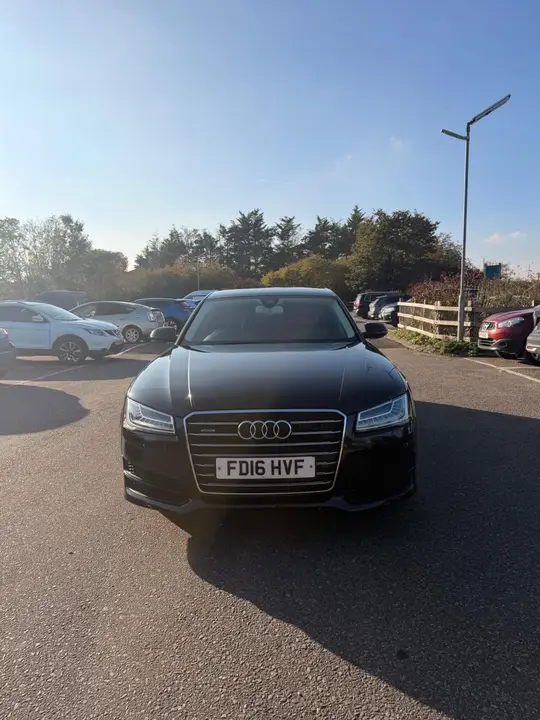 Audi A8 2016 photo 2