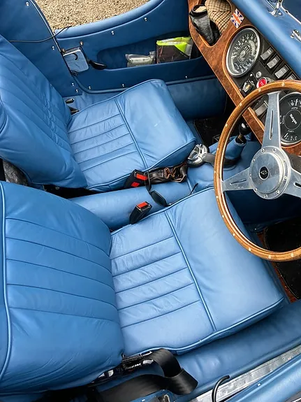 Morgan Plus 8 1975 photo 4