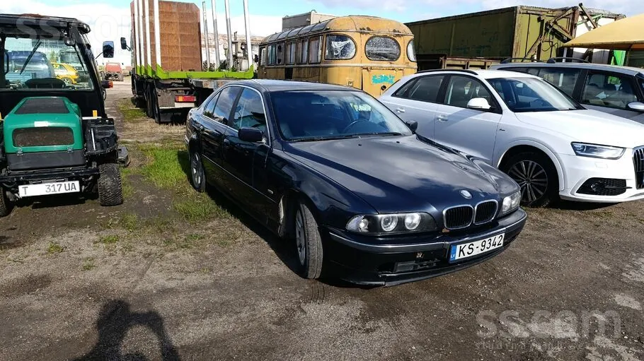 BMW 525