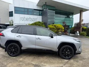 Toyota Rav4 2025 photo 2