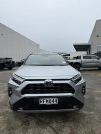 Toyota Rav4 2025 photo 3