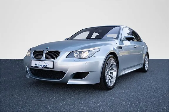 BMW M5 2006 photo 2