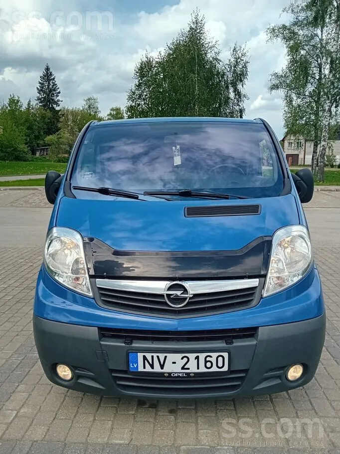 Opel Vivaro 2011 photo 3