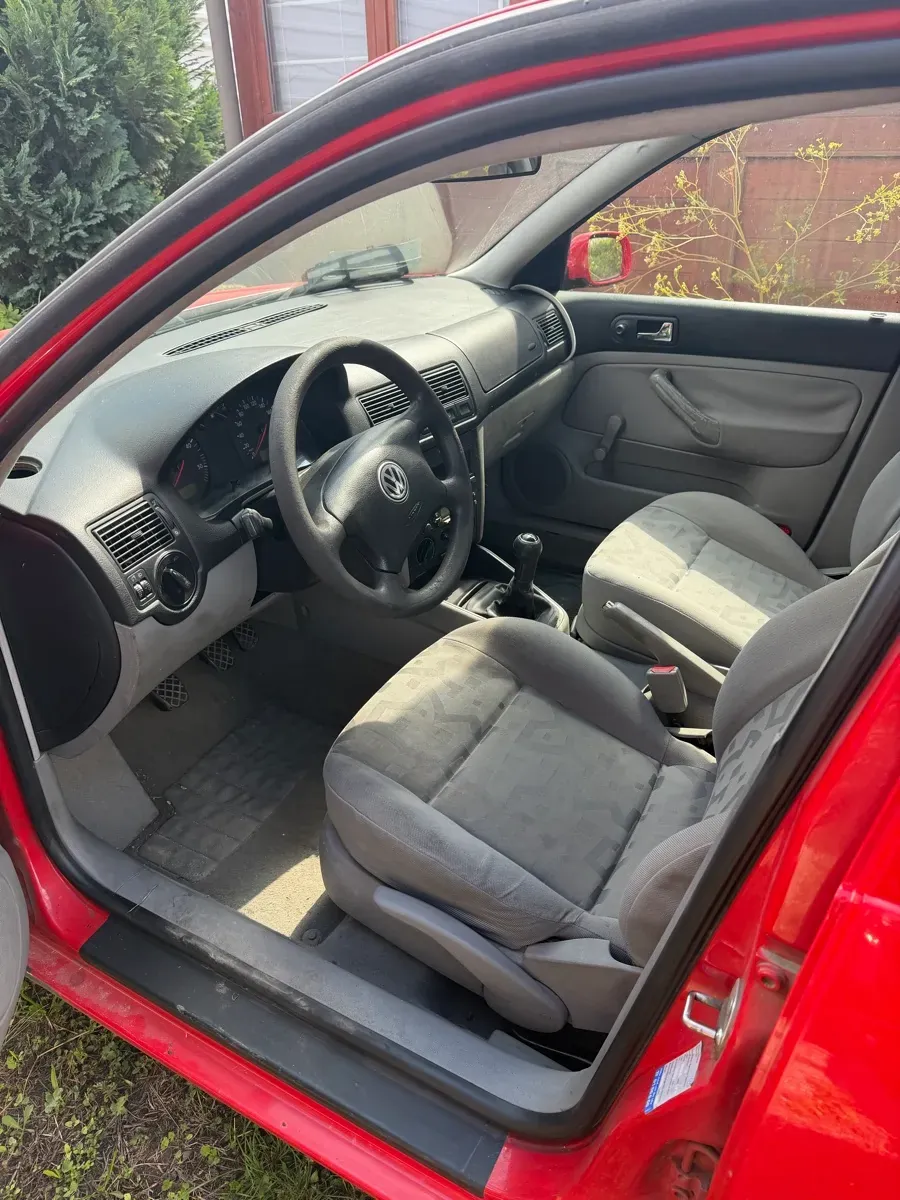 Volkswagen Golf 1998 photo 2