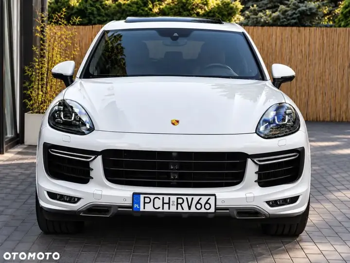 Porsche Cayenne 2017 photo 2