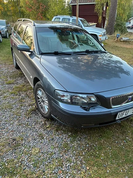 Volvo V70 2004 photo 2