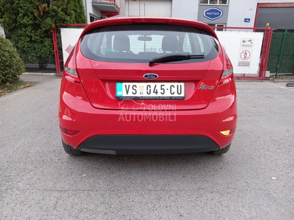 Ford Fiesta 2012 photo 5