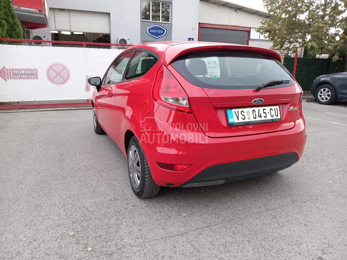 Ford Fiesta 2012 photo 4