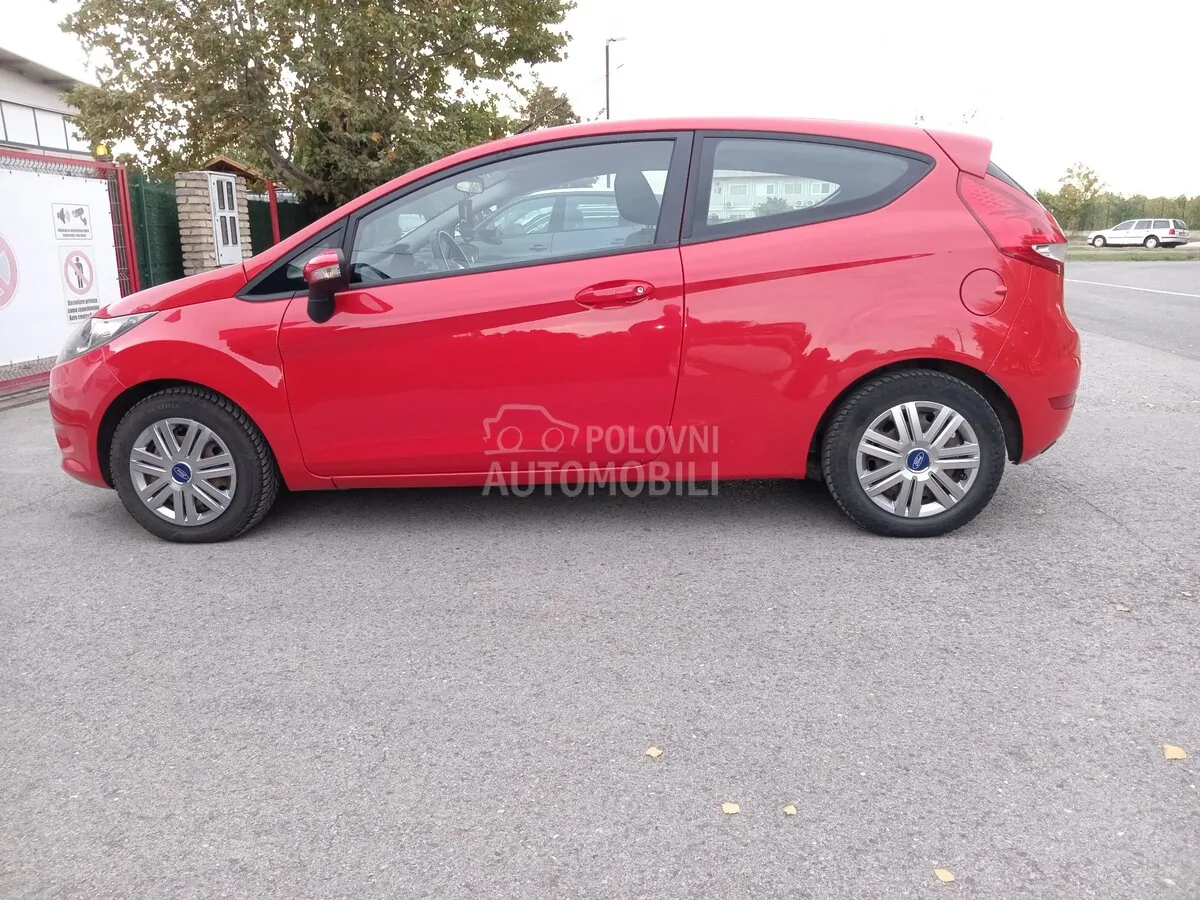 Ford Fiesta 2012 photo 3