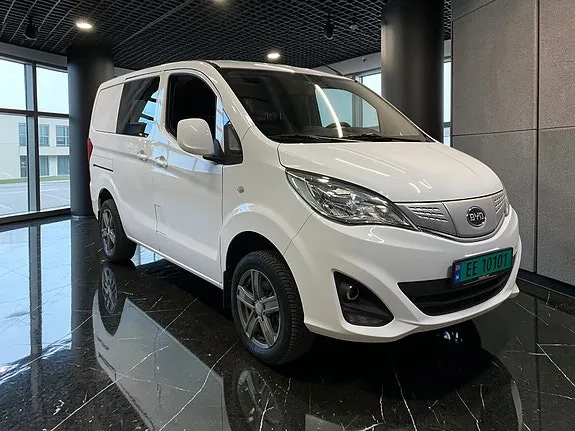 BYD T3
