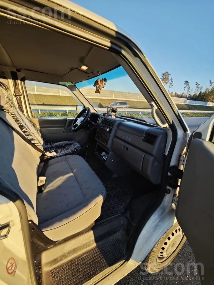 Volkswagen T4 2003 photo 3