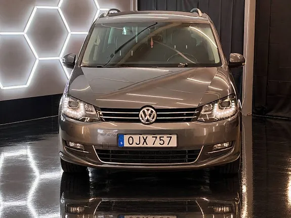 Volkswagen Sharan 2017 photo 2