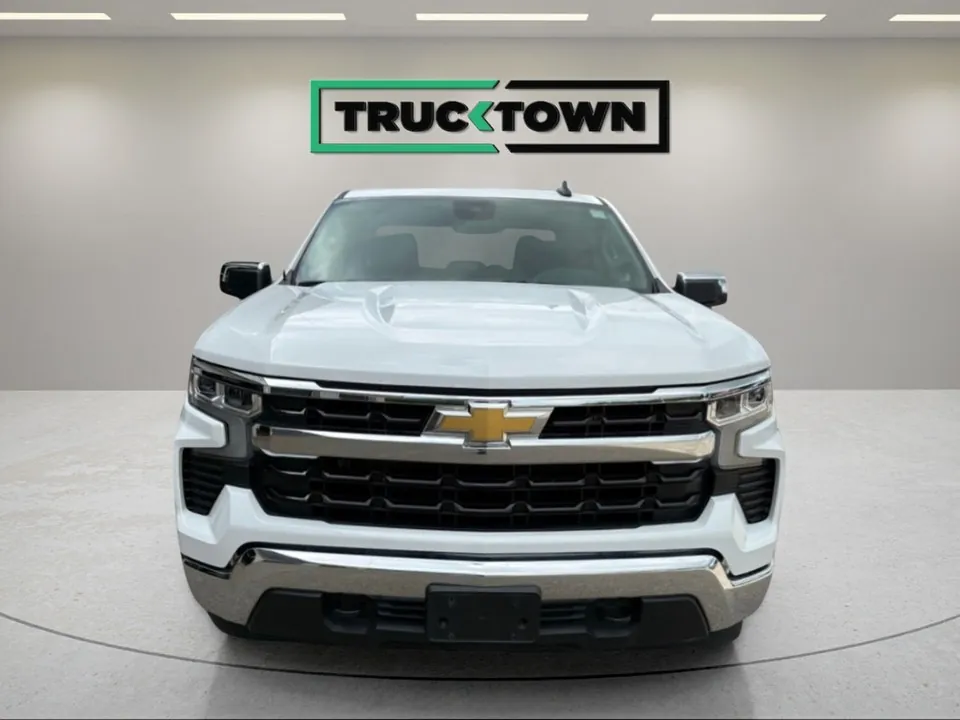 Chevrolet Silverado 1500 2025 photo 3