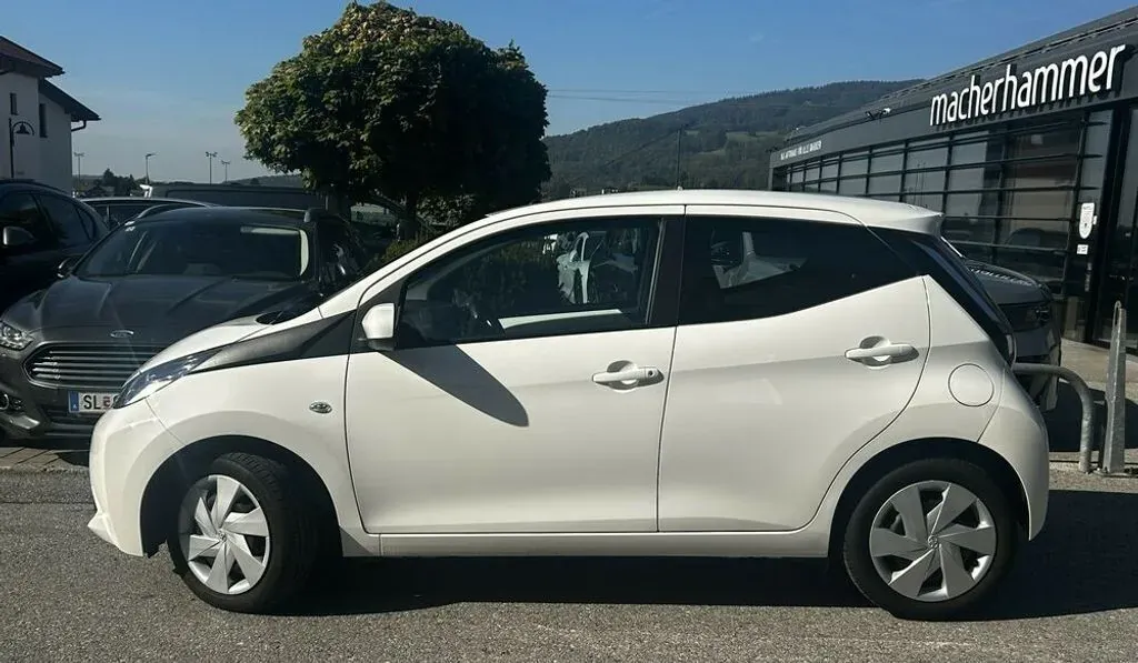 Toyota Aygo 2018 photo 2
