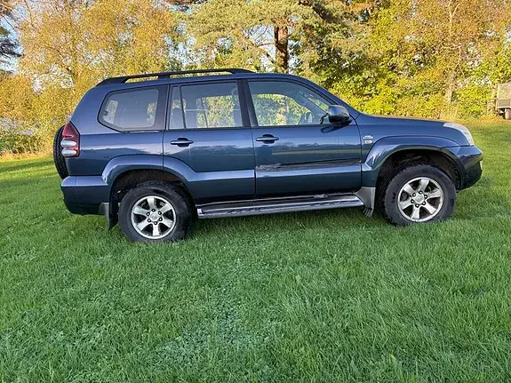 Toyota Land Cruiser 2004 photo 3