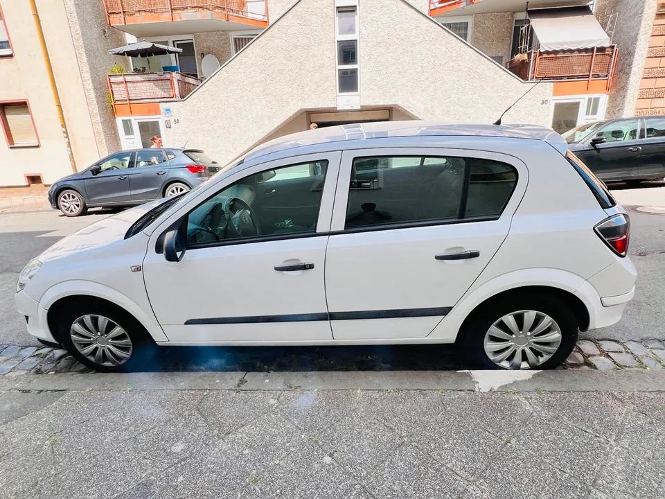 Opel Astra H