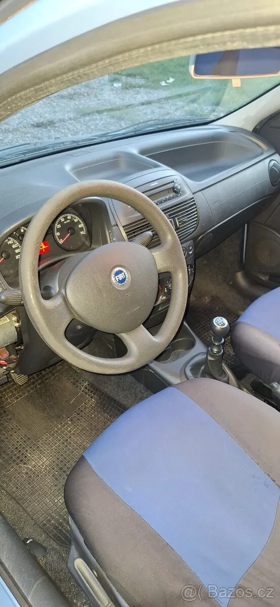 Fiat Punto 2005 photo 3