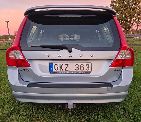 Volvo V70 2008 photo 4