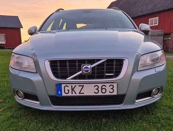 Volvo V70 2008 photo 3