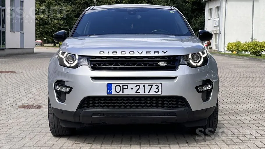 Land Rover Discovery Sport 2016 photo 2